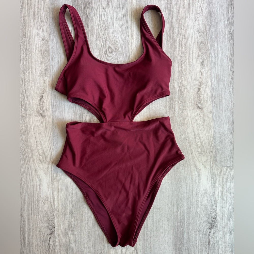 Aerie Swim Red Wine Burgundy Maillot De Bain One Piece Swimsuit Side Cutouts SM